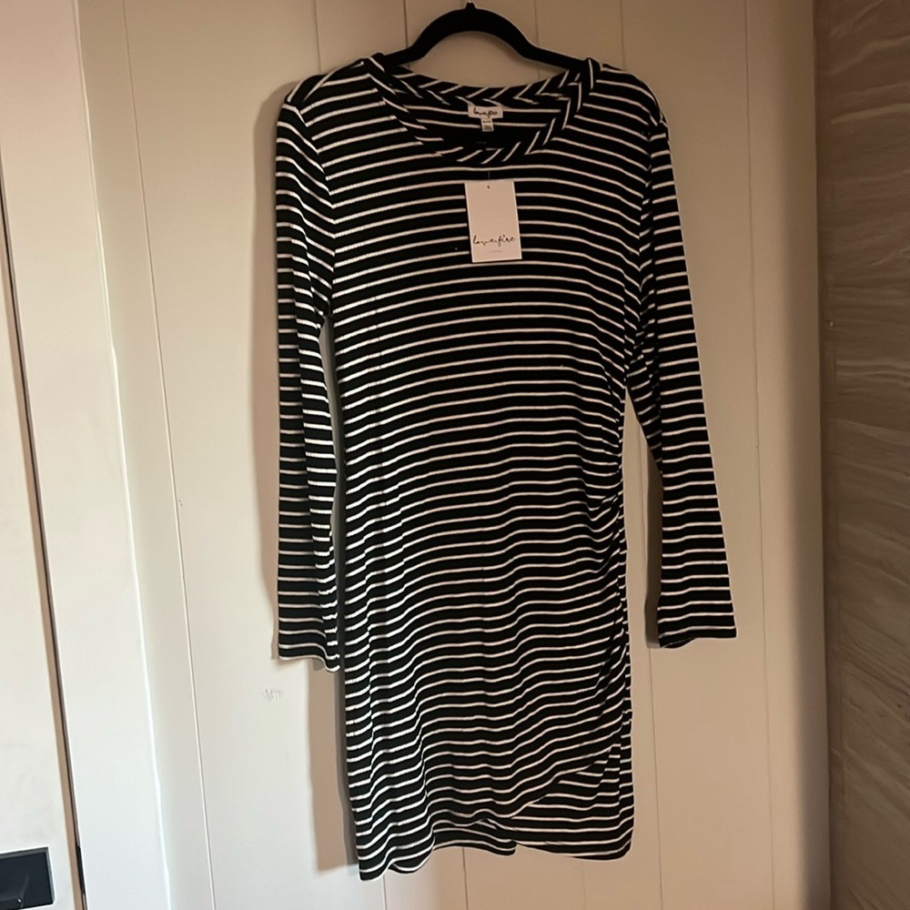 NWT love, fire long sleeved dress, black and white, XL